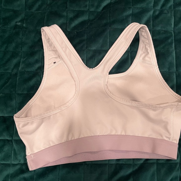 Nike Dri-Fit White sports bra - Picture 2 of 3